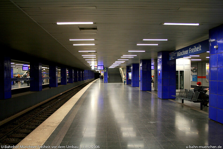 U-Bahn München - U-Bahnhof Münchner Freiheit (U3, U6)