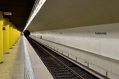 U-Bahnhof Fraunhoferstraße nach Entfernung der Wandverkleidung