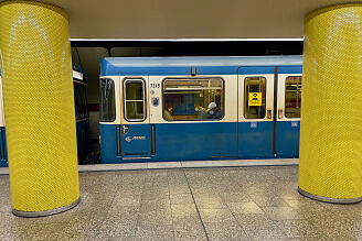 A-Wagen 249 im U-Bahnhof Fraunhoferstraße