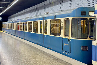 A-Wagen 252 im U-Bahnhof Quiddestraße