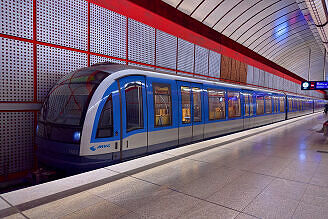 C-Zug 603 als U2 im U-Bahnhof Kreillerstraße