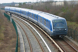 C-Zug 605 als U6 kurz vor dem U-Bahnhof Garching-Hochbrück