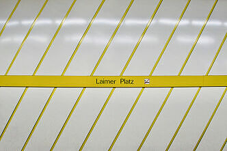 Hintergleiswand im U-Bahnhof Laimer Platz