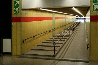 östlicher Aufgang des U-Bahnhofs Michaelibad