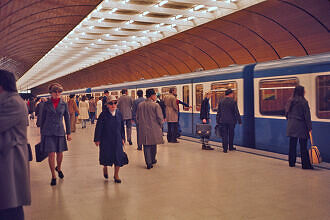 Fahrgastandrang im U-Bahnhof Marienplatz im Jahr 1974