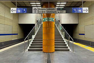U-Bahnhof Universität
