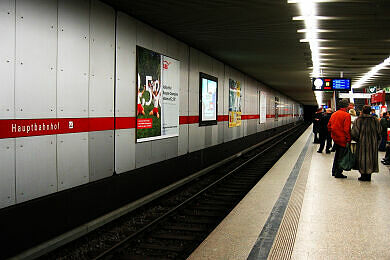 U-Bahnhof Hauptbahnhof (U1/U2) U-Bahnhof Hauptbahnhof (U1/U2)