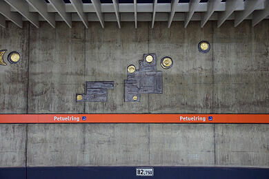 Wandrelief im U-Bahnhof Petuelring
