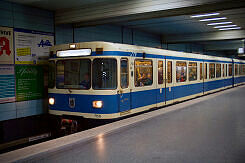 A-Wagen 150 im U-Bahnhof Goetheplatz