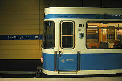 A-Wagen 163 im U-Bahnhof Sendlinger Tor (U3/U6)