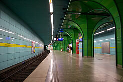 U-Bahnhof Böhmerwaldplatz