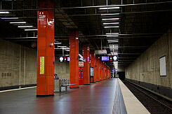 U-Bahnhof Giselastraße ohne Wand- und Deckenverkleidung