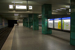 U-Bahnhof Goetheplatz noch mit alten Zugzielanzeigern