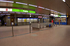 Sperrengeschoss im U-Bahnhof Implerstraße