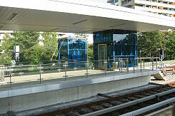 Aufzüge im U-Bahnhof Kieferngarten