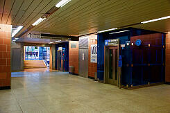 Sperrengeschoss im U-Bahnhof Kieferngarten