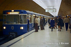 U-Bahn Betrieb nach Eröffnung Oktober 1971 im U-Bahnhof Marienplatz