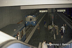 Ungewöhnlicher Betrieb im U-Bahnhof Münchner Freiheit im Jahr 1972