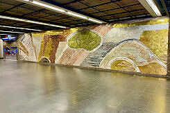 Wandmosaik von Karl Knappe im Sperrengeschoss des U-Bahnhofs Odeonsplatz