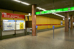 nördlicher Zugangsbereich im U-Bahnhof Quiddestraße