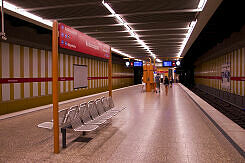 U-Bahnhof Rotkreuzplatz