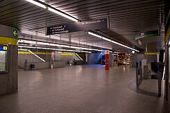 Sperrengeschoss im U-Bahnhof Richard-Strauss-Straße