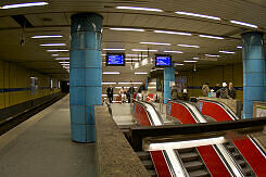 Abgänge zur U1/U2 im U-Bahnhof Sendlinger Tor (U3/U6) vor dem Umbau