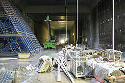 Wandbewehrung der Innenschale vor einer Bohrpfahlwand im U-Bahnhof Oberwiesenfeld