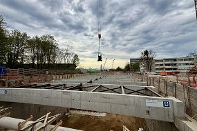 Westlich angrenzendes Weichenfeld am U-Bahnhof Baumschule Laim im Bau
