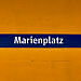 Stationsschild U-Bahnhof Marienplatz nach Entfernung der Wandverkleidungen