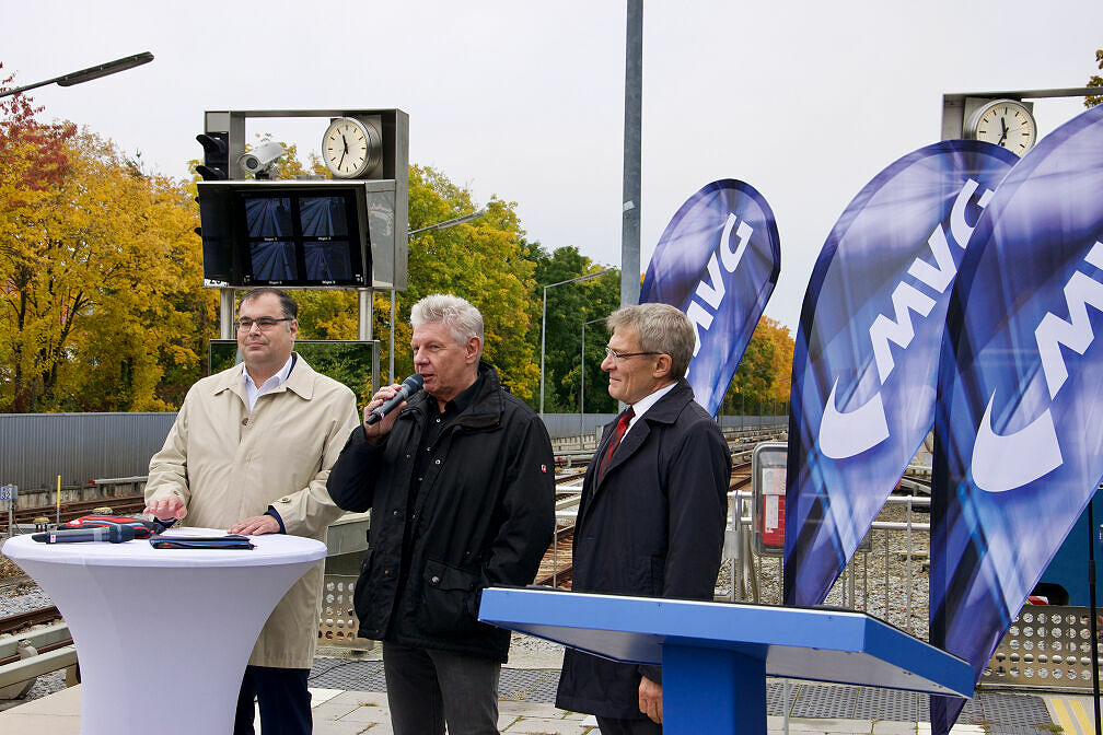 Minsterialdirektor Schütz, OB Reiter und MVG-Chef Wortmann beim Jubiläum 50 Jahre U-Bahn München