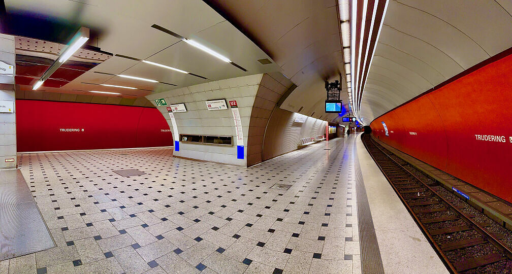 Bahnsteigpanorama U-Bahnhof Trudering Gleis 1 Bahnsteigpanorama U-Bahnhof Trudering Gleis 1